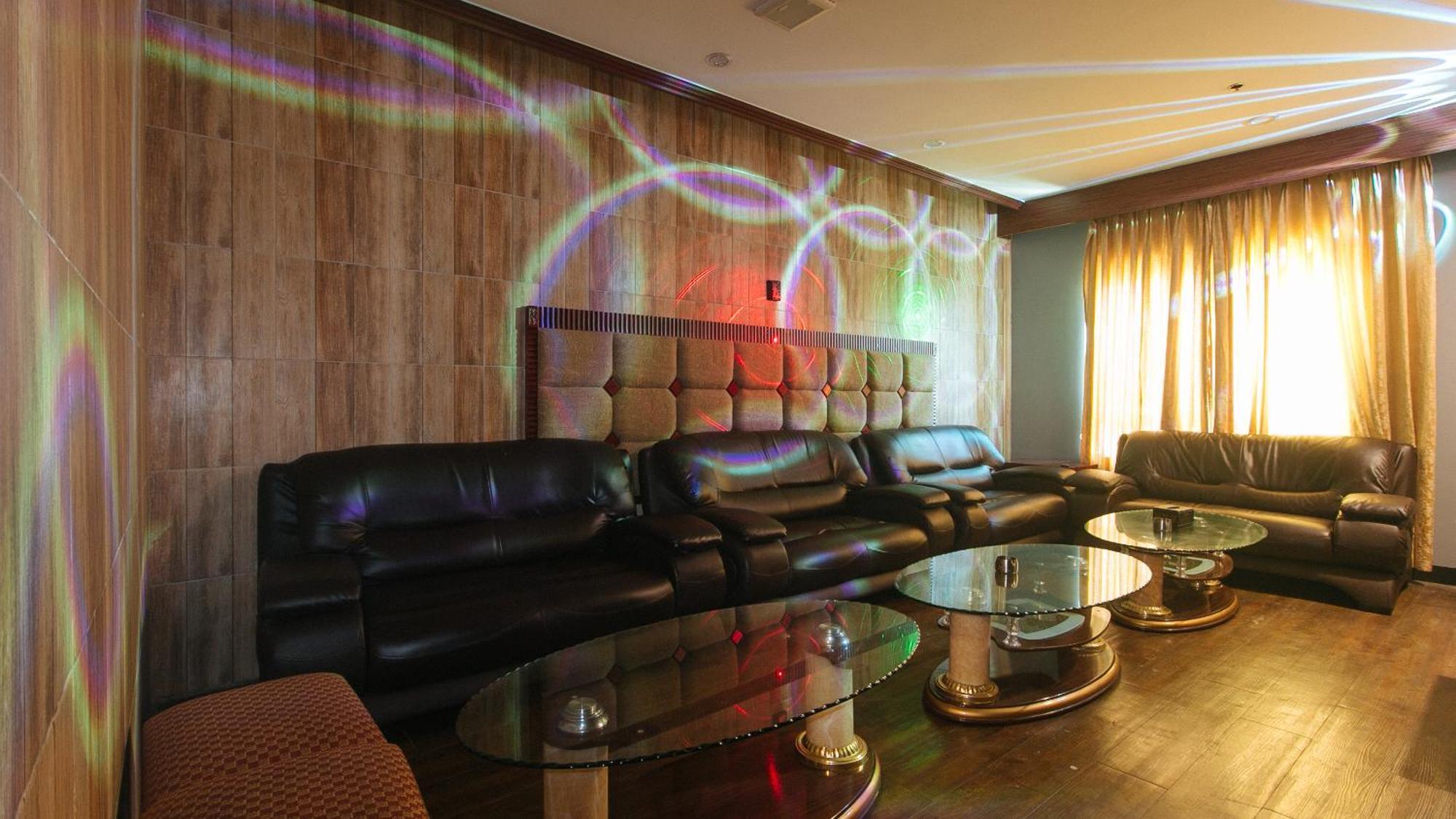 Reddoorz Premium At Jjimjbang Hotel Spa Manila Luaran gambar