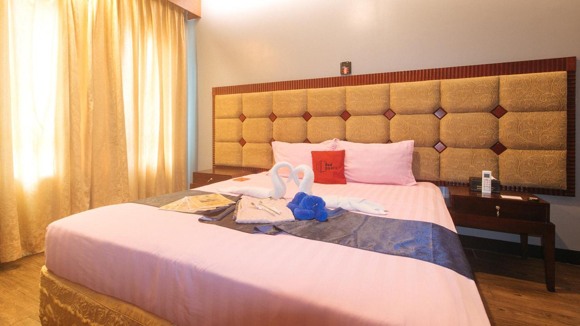 Reddoorz Premium At Jjimjbang Hotel Spa Manila Luaran gambar