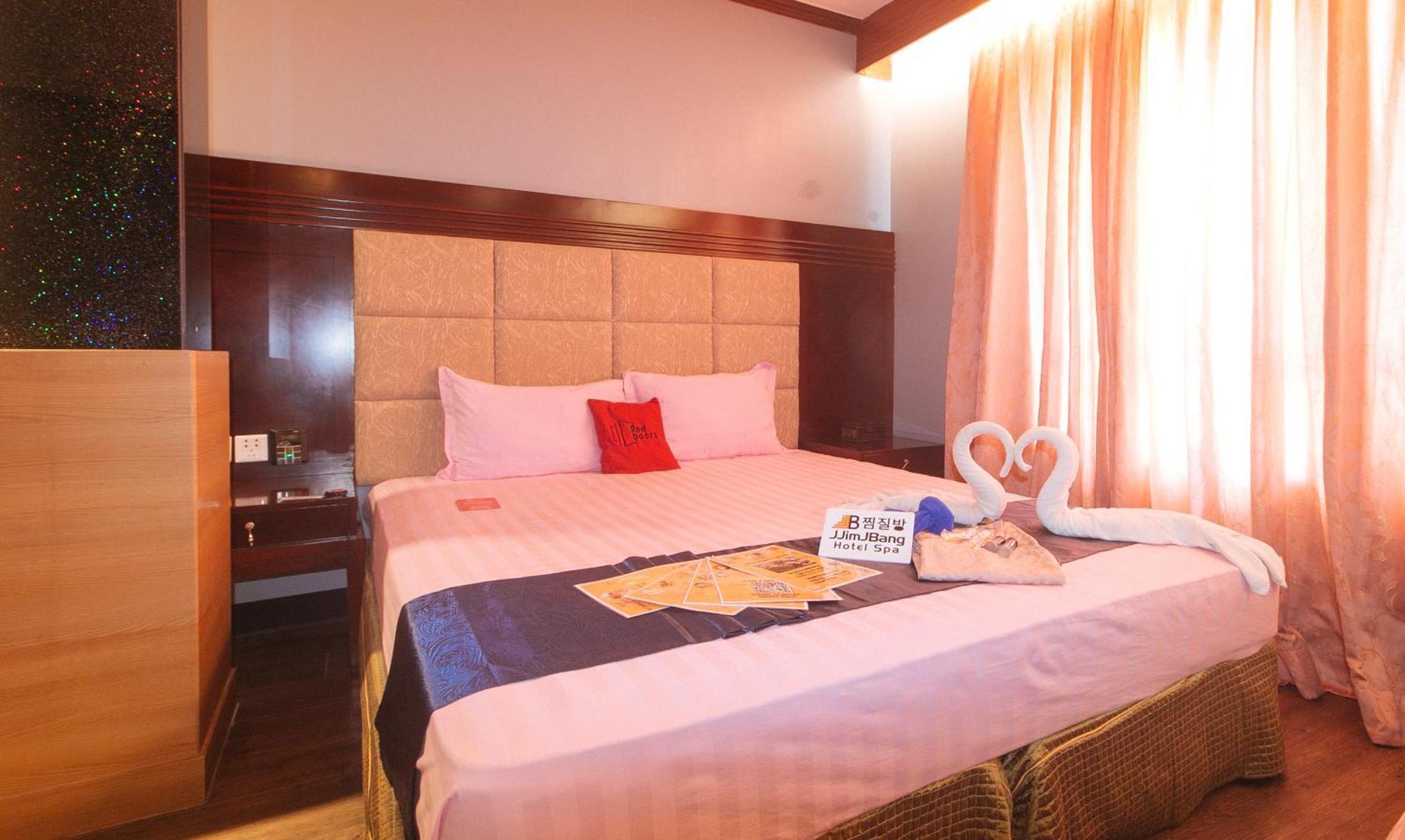 Reddoorz Premium At Jjimjbang Hotel Spa Manila Luaran gambar